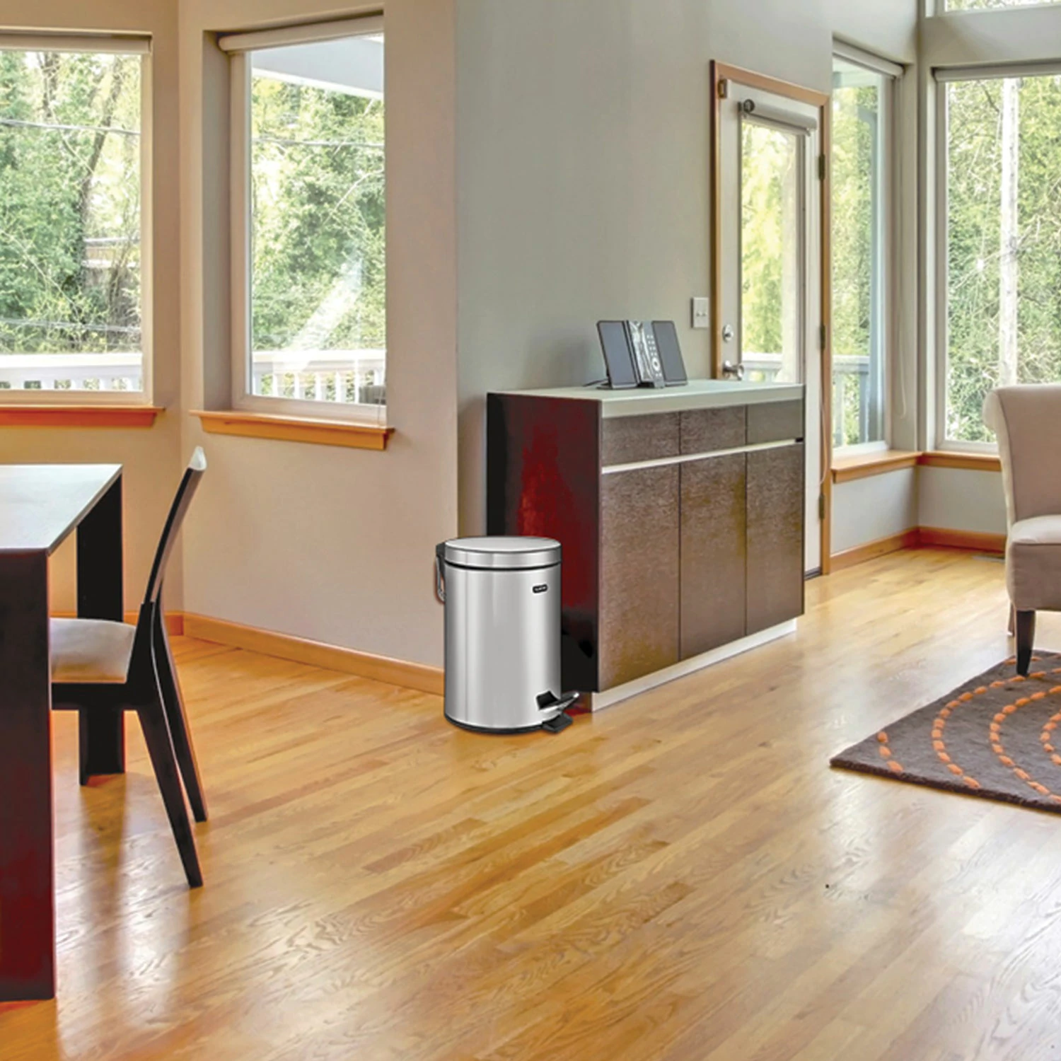 Зеркальное стальное ведро-контейнер  LAIMA с педалью, 5 л